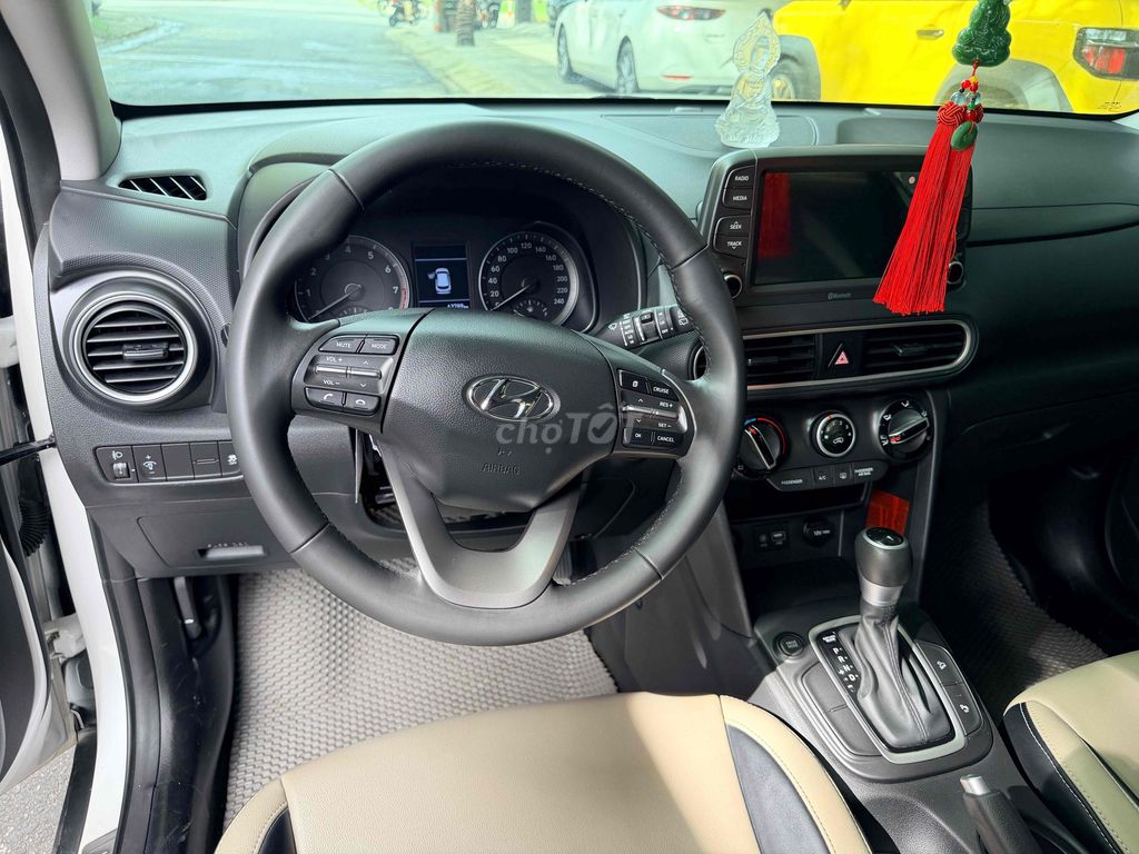 Hyundai Kona 2020 Trắng. Mua bán Ô tô tại Quận Cẩm Lệ Đà Nẵng được đăng bởi Phước Auto hình 7