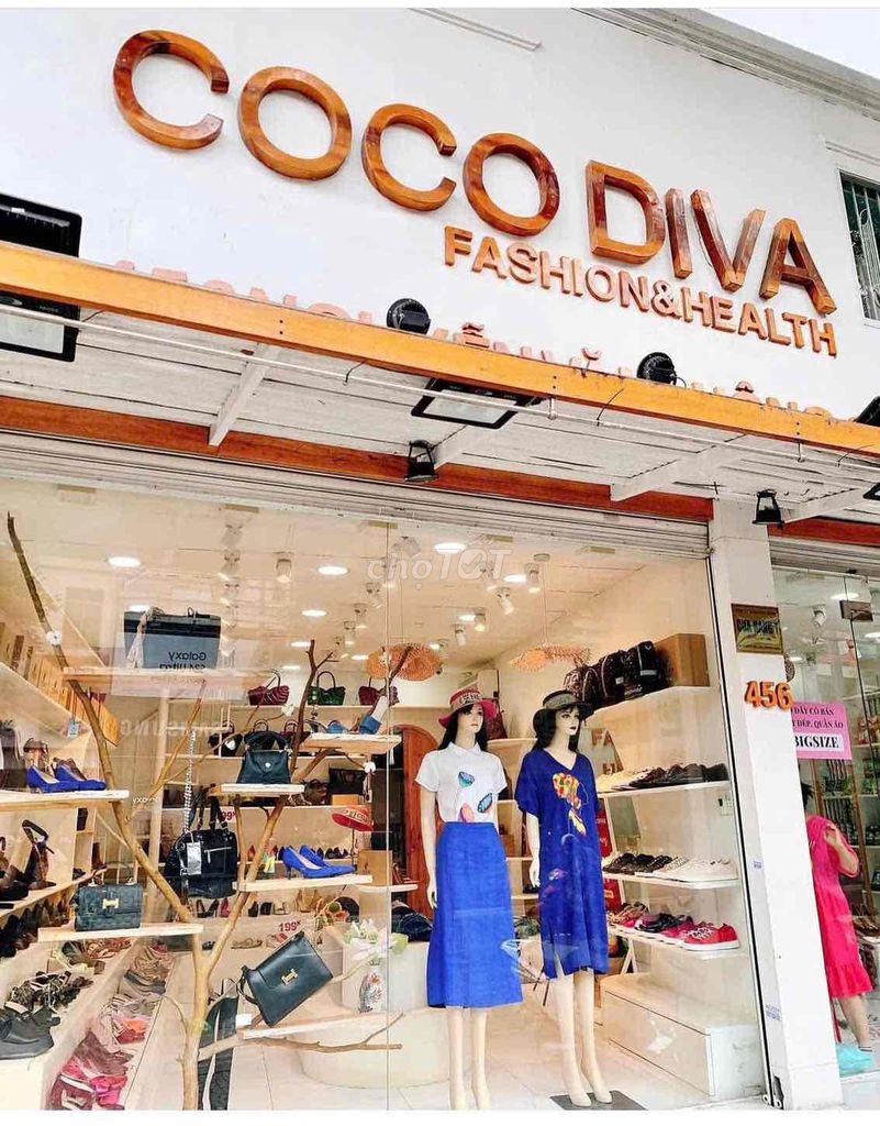 Shop thời trang COCO DIVA tuyển quản lý cửa hàng