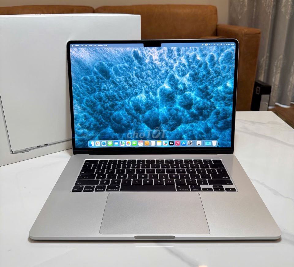 Macbook Air 15" M3 24GB/1TB màu Silver Như mới. Mua bán Laptop tại Quận 7 Tp Hồ Chí Minh được đăng bởi Dinh Nguyen hình 1