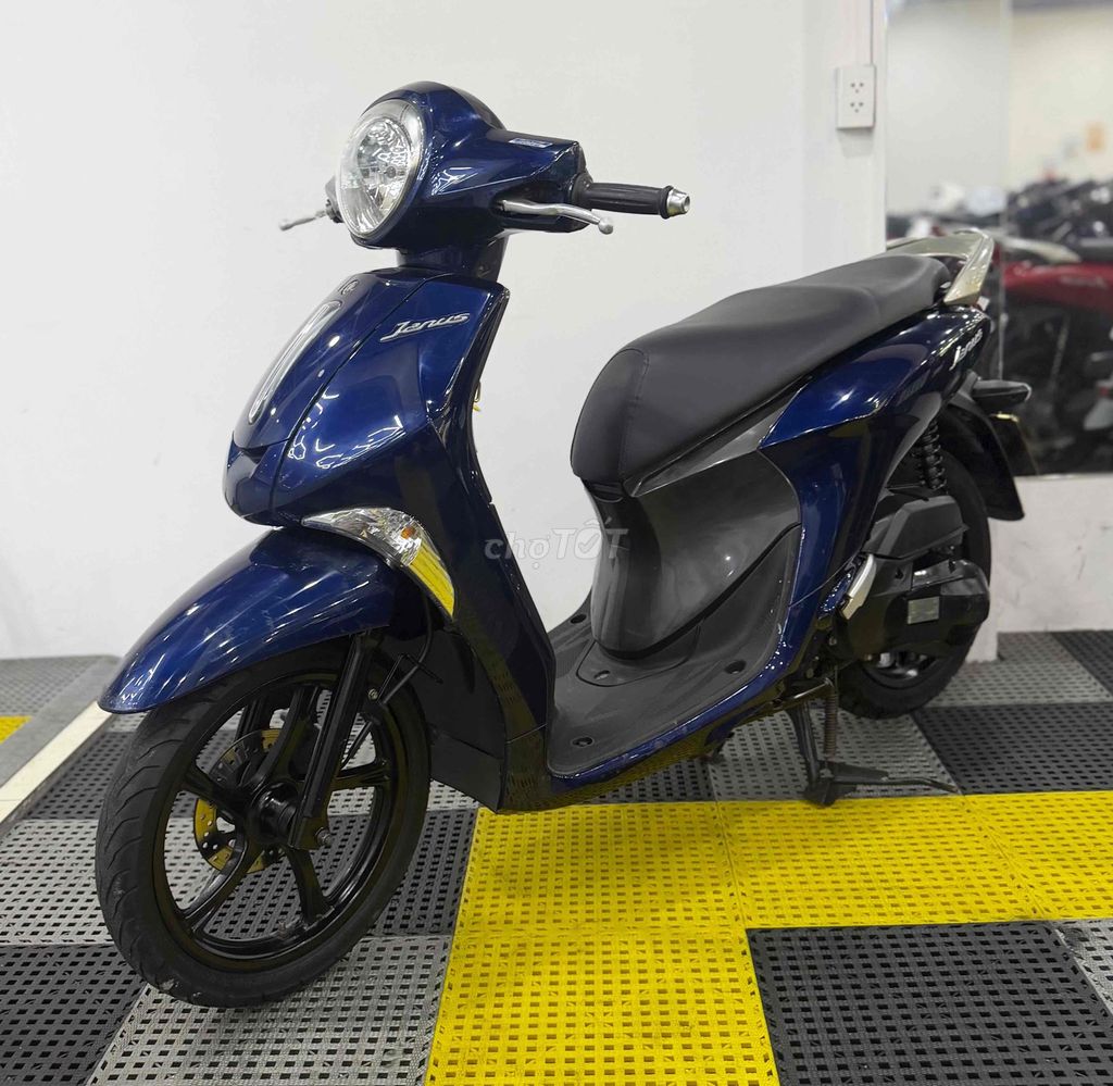 Умная ключница Yamaha Janus 2018, тихая машина