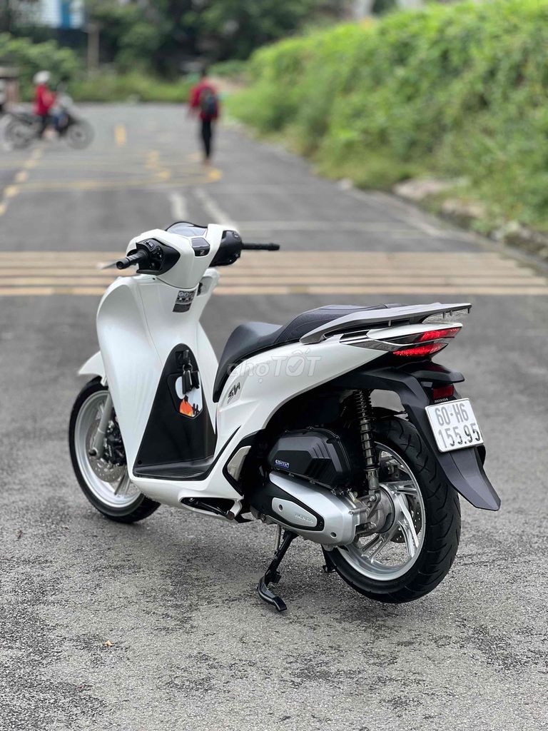Shvn 125 Trắng Đen Bạc 2022 Biển Hay Hay Có Góp🎉🎉🎉. Mua bán Xe máy tại Thành phố Biên Hòa Đồng Nai được đăng bởi Xe Máy Phát Đồng hình 4