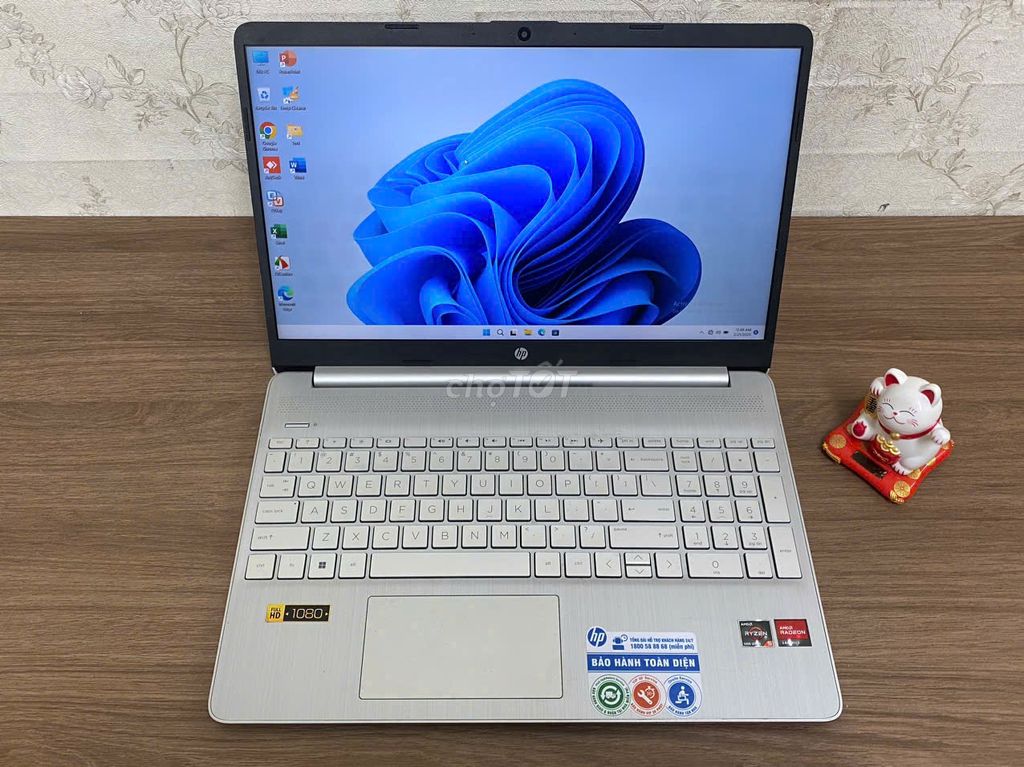 HP laptop 15s-eq R5-5th|8|256