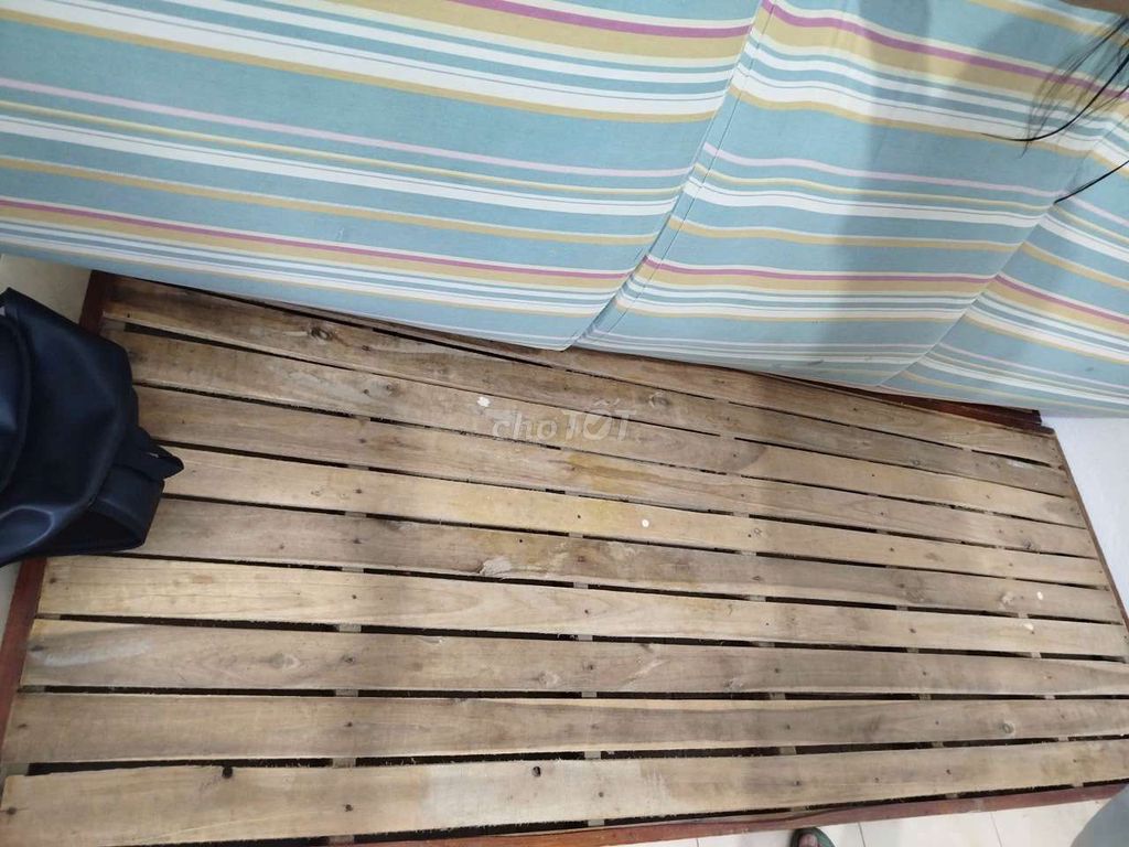 Pallet gỗ 160x180x7-8cm. Mua bán Giường, chăn ga gối nệm tại Quận Hoàng Mai Hà Nội được đăng bởi Hằng Lê hình 1