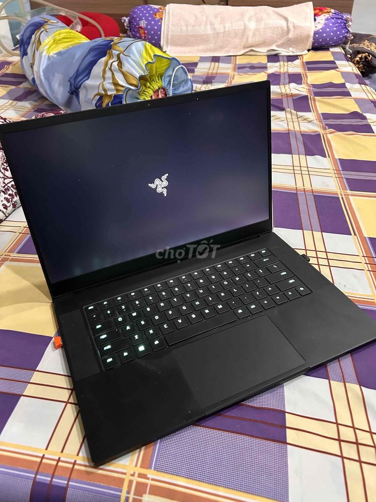 Razer Blade i7-8750H 32GB 1TB GTX 1060. Mua bán Laptop tại Thành phố Thủ Đức Tp Hồ Chí Minh được đăng bởi Tuyen Doan hình 1