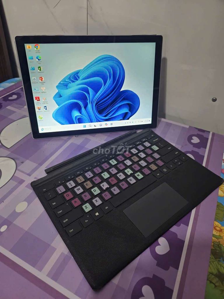Surface Pro 7 i5 1035G4/8G/128G/12" 2K zin đẹp. Mua bán Laptop tại Quận 12 Tp Hồ Chí Minh được đăng bởi Cầm Đồ Thanh Lý hình 1