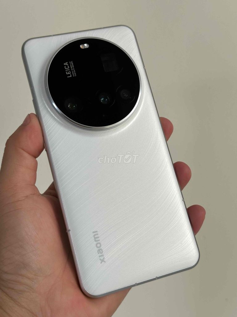 Xiaomi 15 Ultra 12/256GB Trắng. Mua bán Điện thoại tại Quận 12 Tp Hồ Chí Minh được đăng bởi Hải Thịnh Phát hình 1