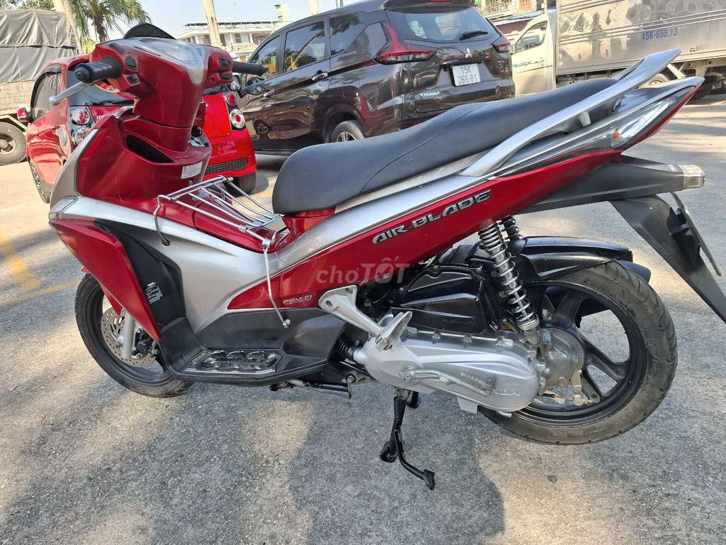 Honda Air Blade 110 2012 máy zin êm khỏe biển 15hp. Mua bán Xe máy tại Quận Kiến An Hải Phòng được đăng bởi anh phong hình 5