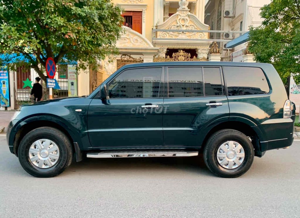 Mitsubishi Pajero 2008, МКПП, черный