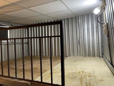 Ngay hẻm 300 nguyễn văn linh , 30m2 , giá 2tr , điện 3.5k , nước 20k