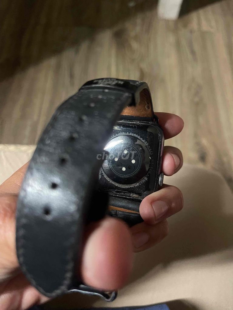 apple watch sr 6 44mm núm đỏ