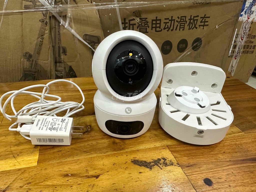 Camera WiFi EZVIZ 2 Mắt H7CDual 8MP