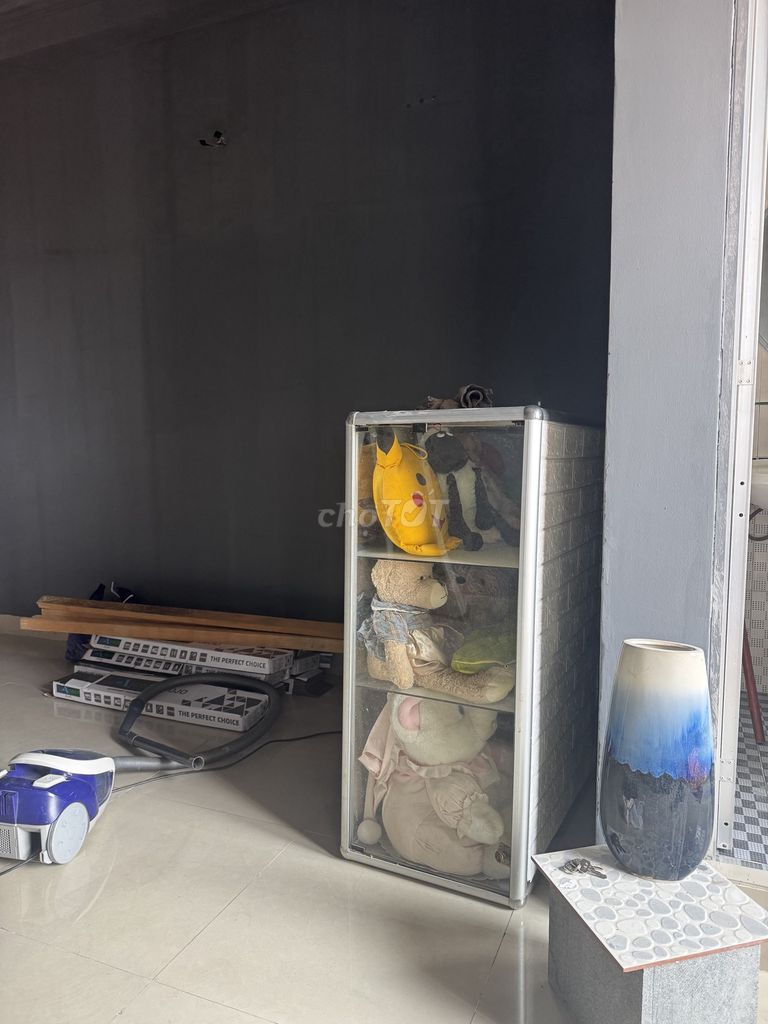 Tủ kính 80x100x50cm Đã sử dụng. Mua bán Tủ, kệ gia đình tại Thành phố Đà Lạt Lâm Đồng được đăng bởi Phan Phong hình 1