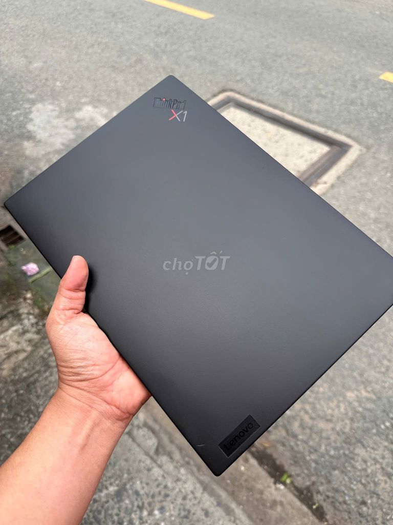 Lenovo ThinkPad X1 Carbon Gen 10 i7 1270P SIÊU ĐẸP. Mua bán Laptop tại Quận Thanh Khê Đà Nẵng được đăng bởi Laptop Chính Nguyễn, Rẻ Nhất, Uy Tín Nhất hình 1
