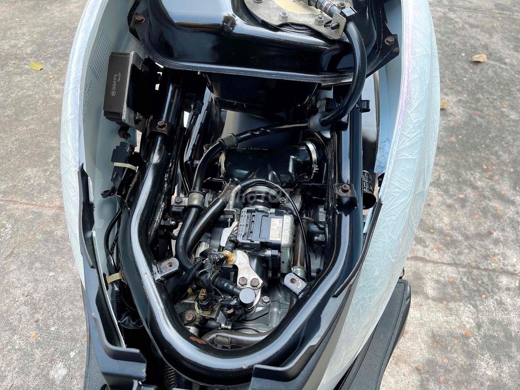 Ps 150cc Zin chưa rớt đầu. Dk 2O08. Sm 6005. Cọp.. Mua bán Xe máy tại Quận Gò Vấp Tp Hồ Chí Minh được đăng bởi LeeteeHung hình 7