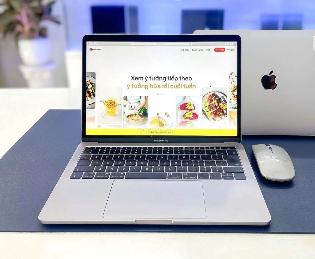 MacBook Pro 2017 Đẹp Keng - i5/8G Giá Sinh Viên. Mua bán Laptop tại Thành phố Qui Nhơn Bình Định được đăng bởi TTCenter 484 NÚI THÀNH hình 1