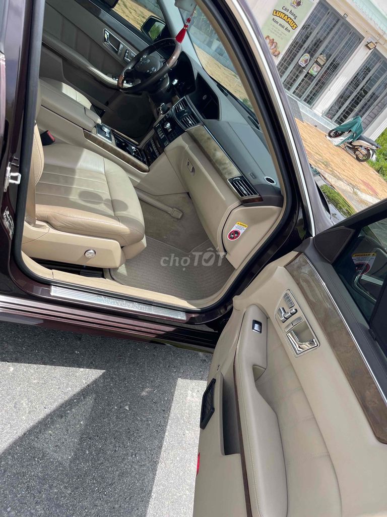 Mercedes Benz E Class 2010 E300 - 123456 km. Mua bán Ô tô tại Quận Ninh Kiều Cần Thơ được đăng bởi Minh Hải Đăng hình 9