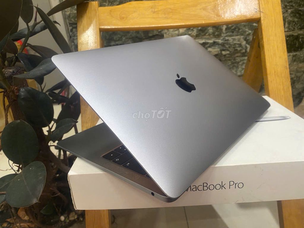 Macbook Rentina 2019 i5/16gb/ssd 512gb pin 6h