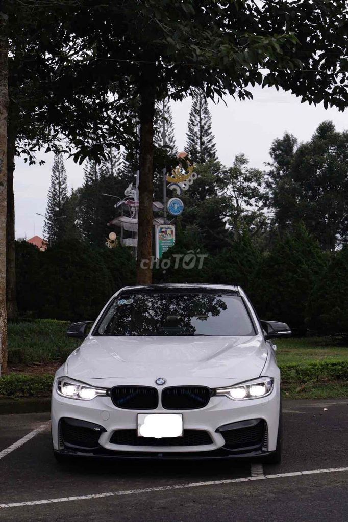 BMW 3 Series 2015 320i - 90000 km. Mua bán Ô tô tại Quận 12 Tp Hồ Chí Minh được đăng bởi Nguyễn Thị Hồng Tươi hình 1