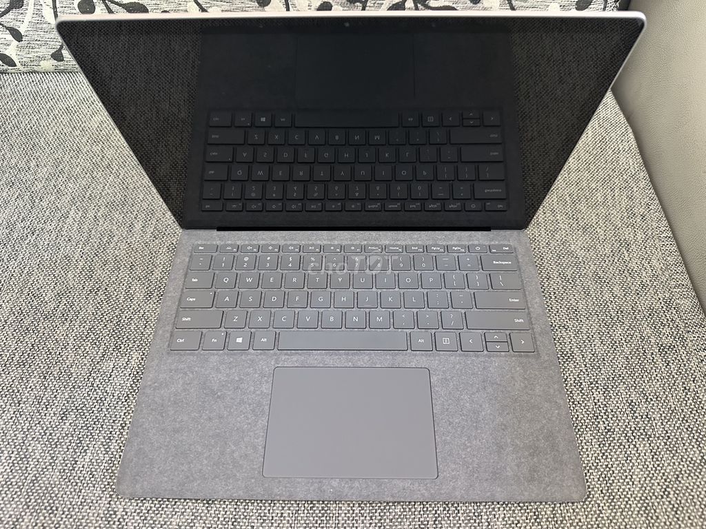 Surface laptop 4 - i7 1185G7- 16G- 512G- 13.5 inch