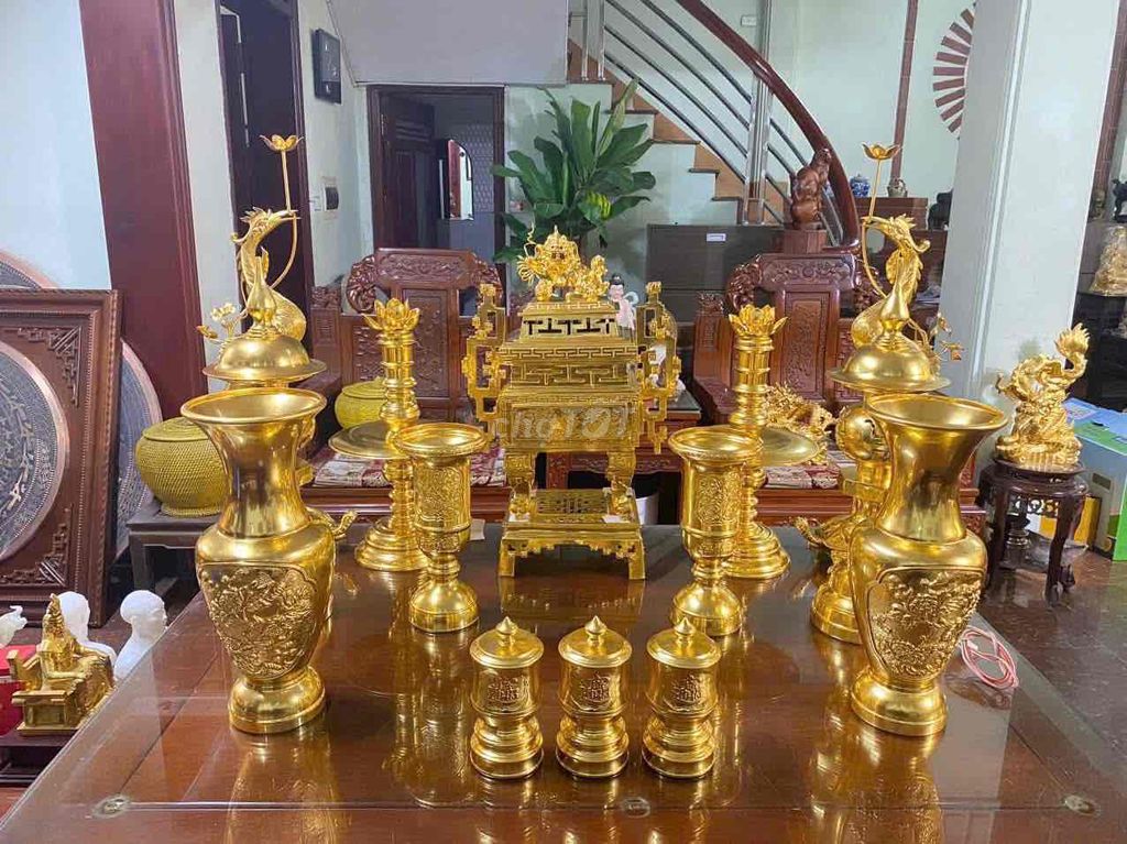 Đồ thờ cúng Đồng Vàng đồng Cổ kính. Mua bán Đồ sưu tầm, đồ cổ tại Huyện Thiệu Hóa Thanh Hóa được đăng bởi Đồ đồng Vũ Đình Sơn  hình 1