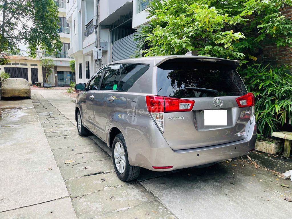 Tôi cần bán chiếc xe ô tô Toyota Innova 2.0E 2020. Mua bán Ô tô tại Quận Cầu Giấy Hà Nội được đăng bởi Bác Sơn hình 8