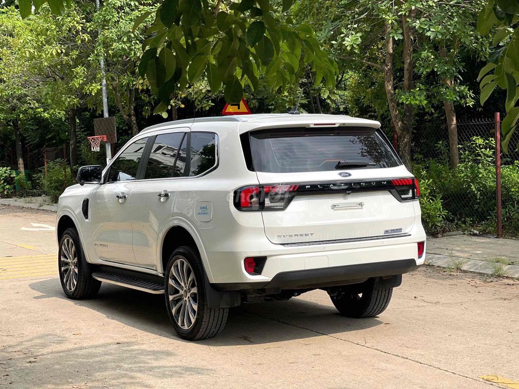 Ford Everest Titanium 2.0L 4x4 2025 г.в.