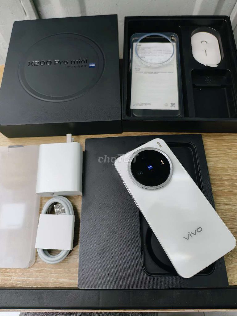 Vivo x200 pro mini 16/512 full box 99% màu trắng