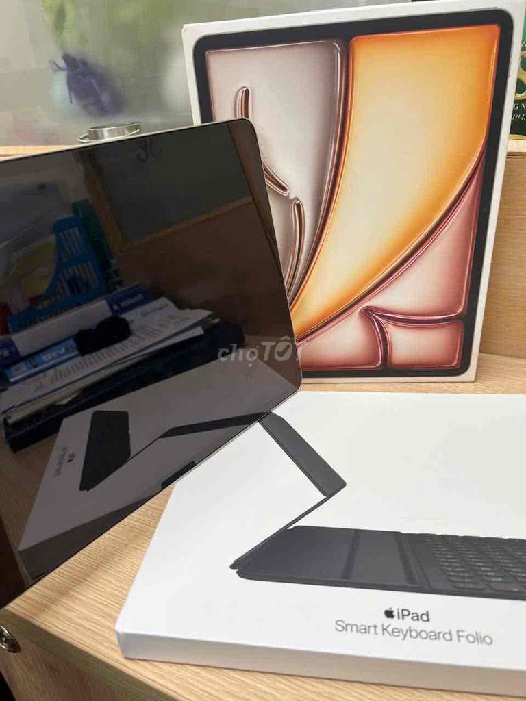ipad Air7 13inch 128gb Vn Sạc 16L fullbox+ Folio. Mua bán Máy tính bảng tại Quận Đống Đa Hà Nội được đăng bởi Quý Hoàng hình 1