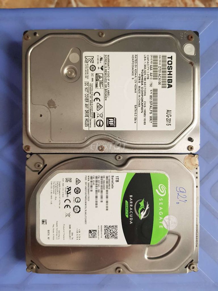 Ổ cứng 1tb có ghi sức khỏe ở trên.