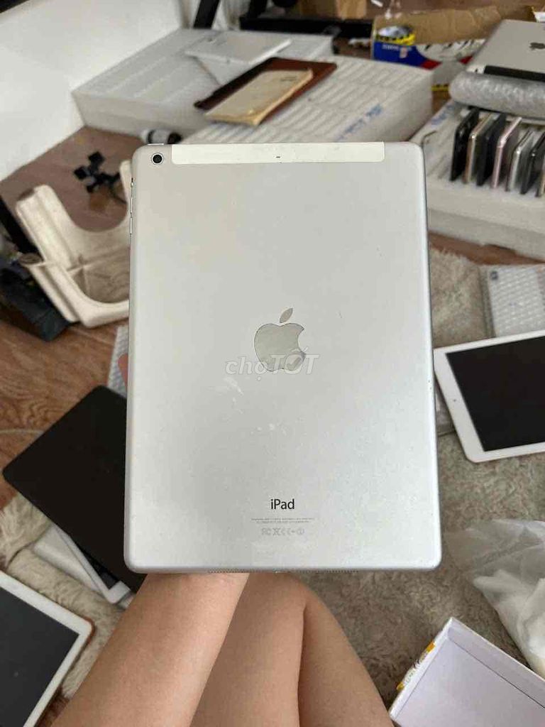 air 1, 16g,pin hơi yếu,ios 12.5, fb zalo tt ok,. Mua bán Máy tính bảng tại Thành phố Thủ Dầu Một Bình Dương được đăng bởi Phước Mobile hình 1