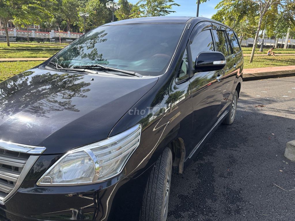 Toyota Innova 2.0E 2015 màu đen 8 chỗ. Mua bán Ô tô tại Thành phố Buôn Ma Thuột Đắk Lắk được đăng bởi Tuấn hình 12