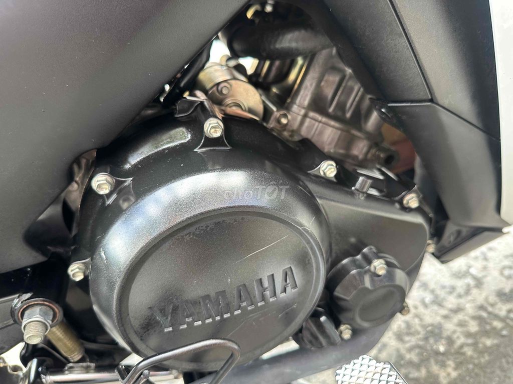 Yamaha Exciter 155 VVA Trắng Đỏ Đen. Mua bán Xe máy tại Quận Thanh Khê Đà Nẵng được đăng bởi NHỰT hình 5