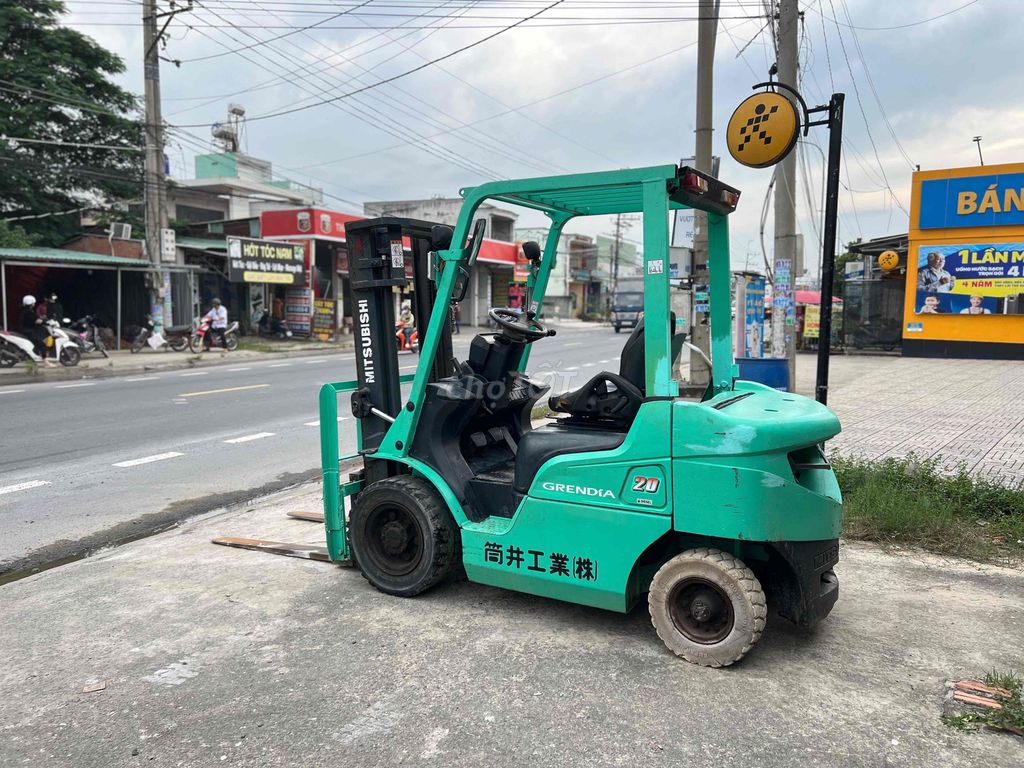 Xe nâng Mitsubishi 2 Tấn hoả tiển. Mua bán Phương tiện khác tại Huyện Đức Hòa Long An được đăng bởi Lê Hoàng An hình 1