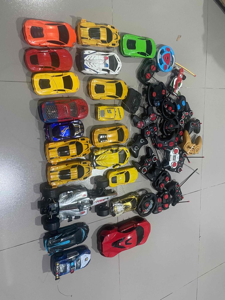 Lô 20 xe điều khiển(Tự sử)