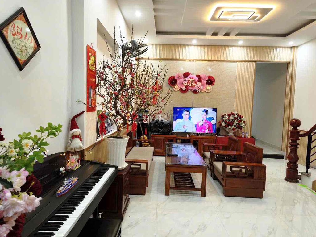 Аренда · 3 комн. · 82 м² · Quận Hải Châu, ул. Đường Hoàng Diệu