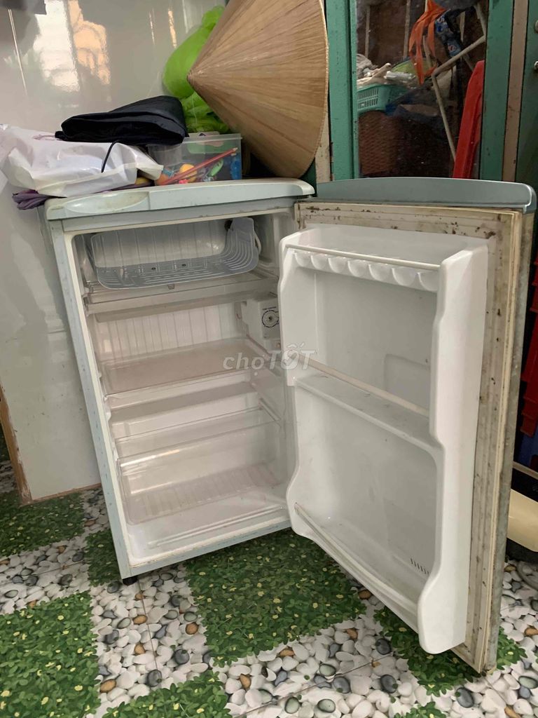 Tủ lạnh mini Sanyo Trắng. Mua bán Tủ lạnh tại Thành phố Mỹ Tho Tiền Giang được đăng bởi Nguyen Trung hình 1