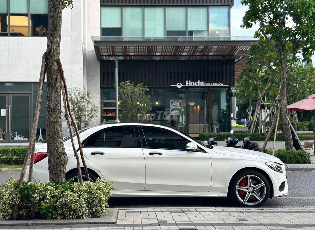 Mercedes C300 AMG 2017. Mua bán Ô tô tại Quận 7 Tp Hồ Chí Minh được đăng bởi cao minh phương  hình 4