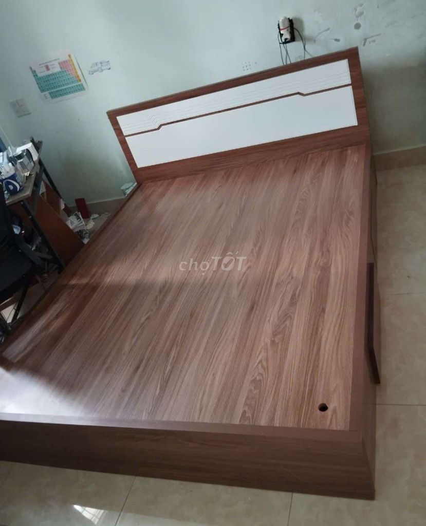 GIƯỜNG GỖ CÔNG NGHIỆP (MDF) 1M6*2M CÓ HỘP KÉO