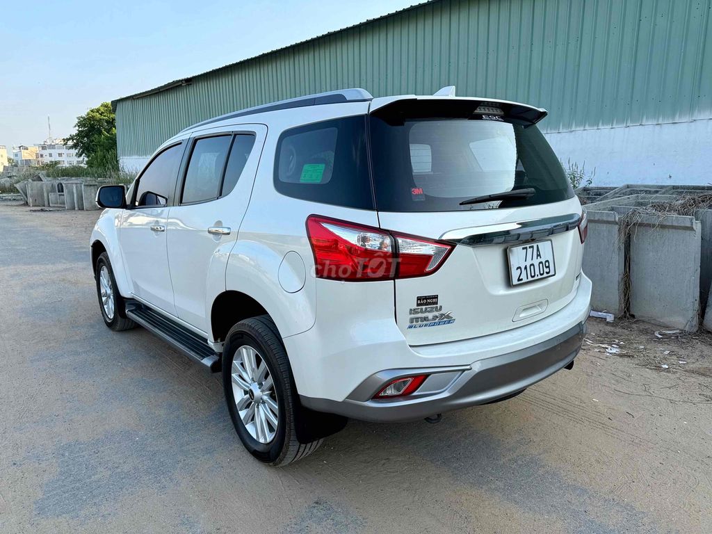 Isuzu Mu-X 2021 photo 5
