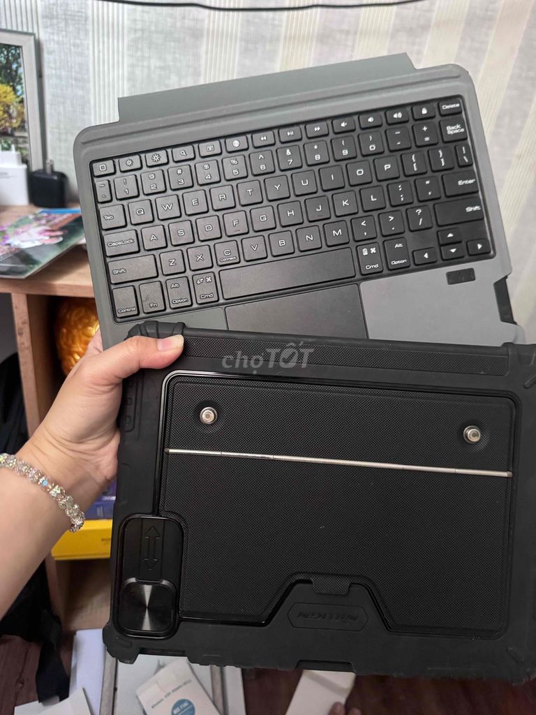 Bao da bàn phím iPad Pro 11 2018 Đen. Mua bán Phụ kiện (Màn hình, Chuột...) tại Quận 7 Tp Hồ Chí Minh được đăng bởi hạnh hình 1