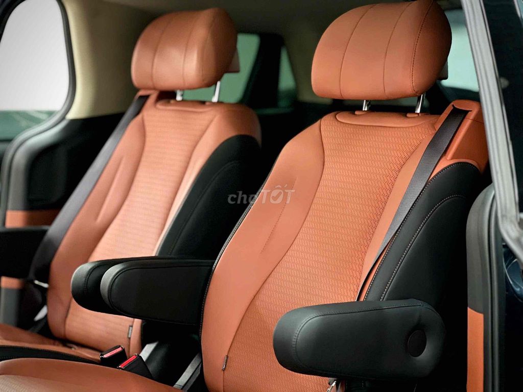 🚘Kia Carnival 2.2D Signature 2022-Xe 1 chủ dùng kỹ. Mua bán Ô tô tại Thành phố Thủ Đức Tp Hồ Chí Minh được đăng bởi Tấn Lợi Car hình 9