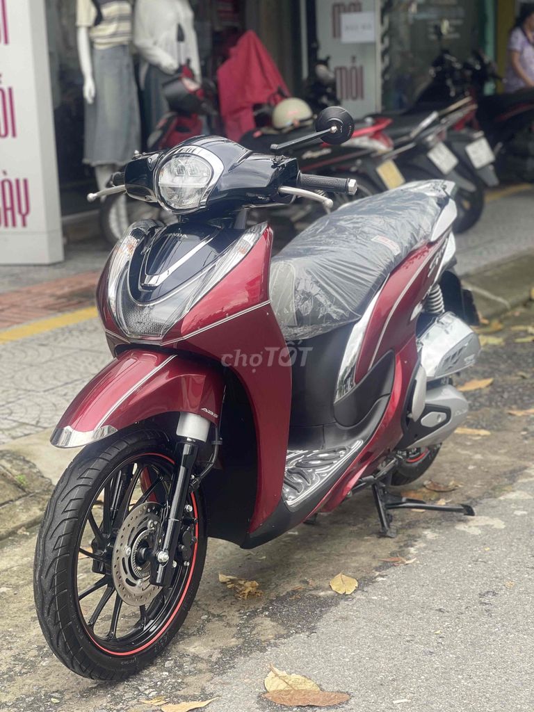 Shmode phanh ABS 2025 chạy 6000km 2 khoá ga. Mua bán Xe máy tại Quận Thanh Khê Đà Nẵng được đăng bởi Song Vo hình 4