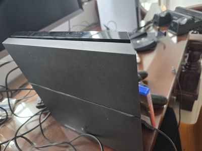PS4 2 tay 2 đía games. Mua bán Thiết bị chơi game tại Quận Bình Tân Tp Hồ Chí Minh được đăng bởi MPV
