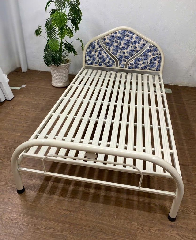 Giường Sắt ★★ Giường Sắt ★★ Giường Sắt ★★ Giường. Mua bán Giường, chăn ga gối nệm tại Huyện Củ Chi Tp Hồ Chí Minh được đăng bởi Nội thất đẹp ATD hình 1