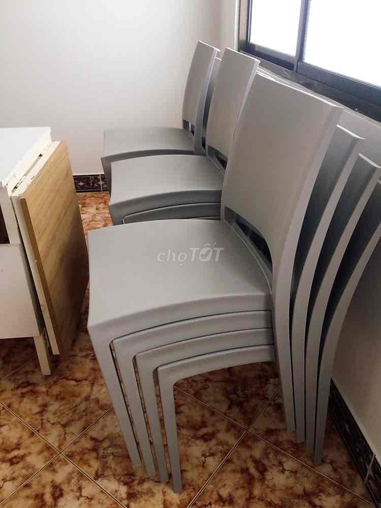 Ghế Win chair nhựa màu Xám. Mua bán Bàn ghế tại Thành phố Bà Rịa Bà Rịa - Vũng Tàu được đăng bởi Ngo Thu hình 1