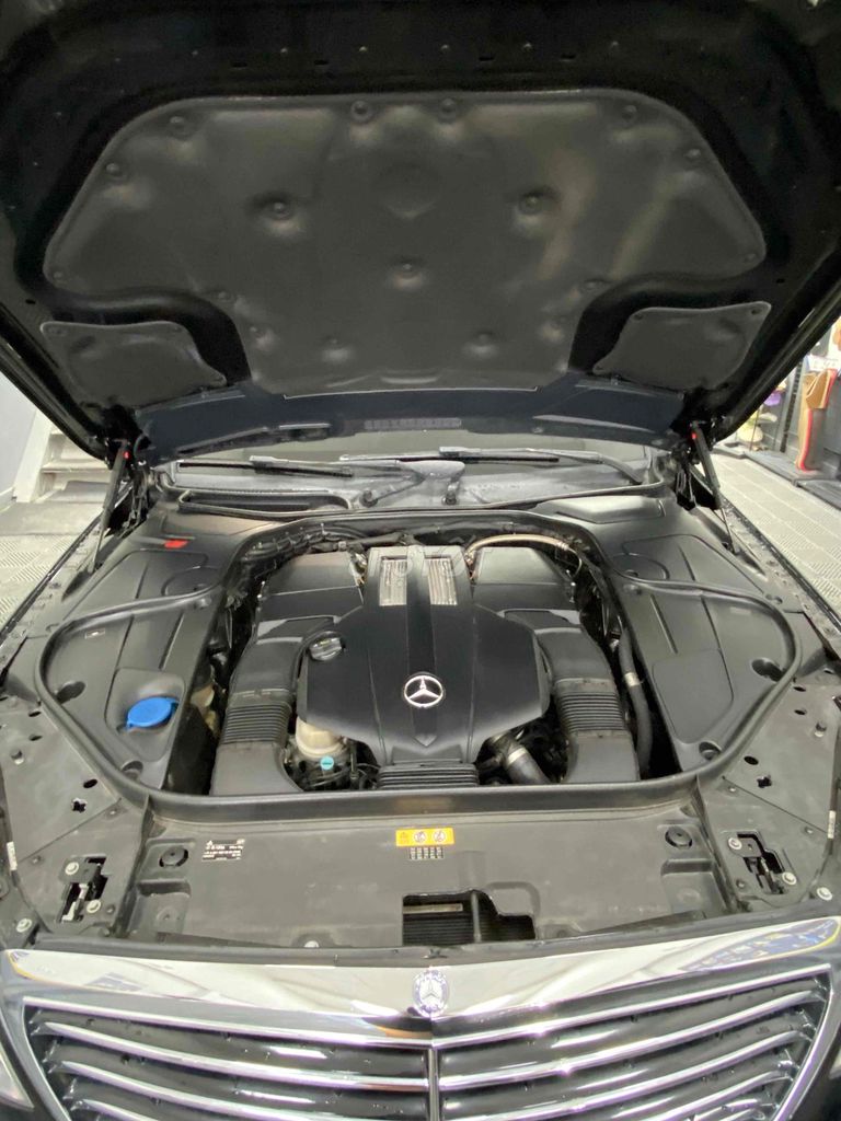 Mercedes-Benz S400 Đen Da 5 Chỗ