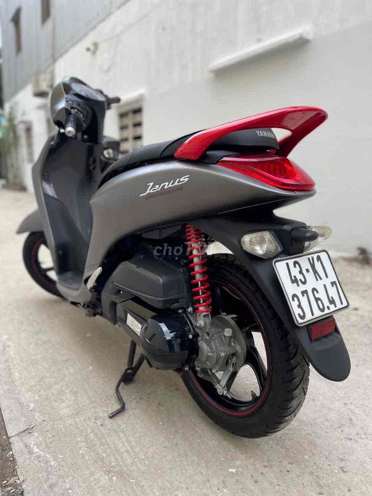 Скутер Yamaha Janus матовый черный