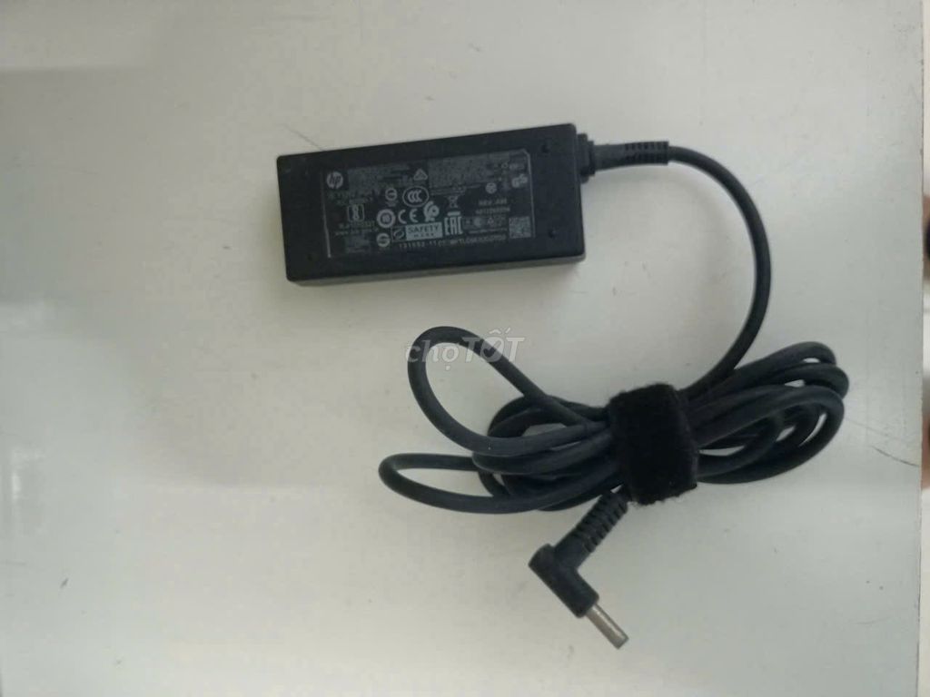 Sạc laptop HP Đầu kim xanh Đen. Mua bán Phụ kiện (Màn hình, Chuột...) tại Thành phố Gia Nghĩa Đắk Nông được đăng bởi Tuan hình 1