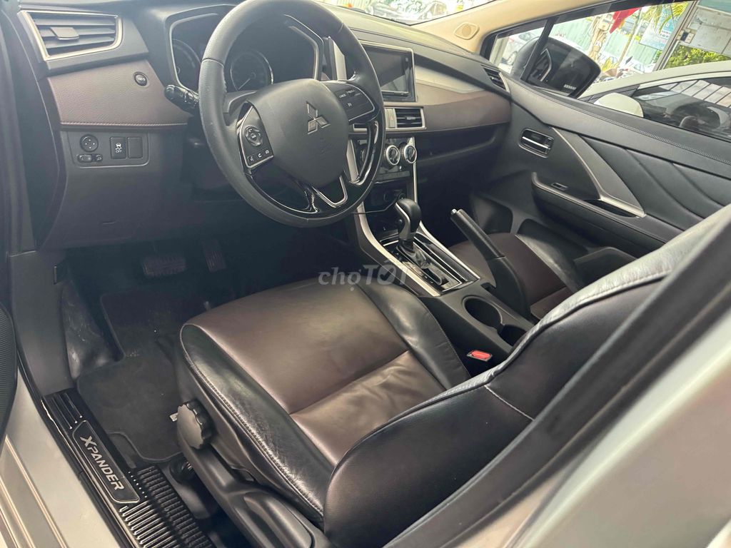 Mitsubishi Xpander Cross 2021 AT - 86000 km. Mua bán Ô tô tại Quận 12 Tp Hồ Chí Minh được đăng bởi Salon Ô tô Hoàng Minh Phát hình 8