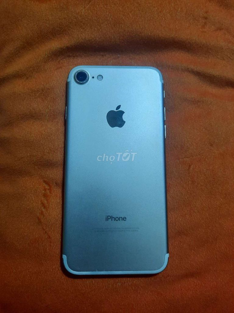 Apple iPhone 7 128GB Bạc. Mua bán Điện thoại tại Thành phố Biên Hòa Đồng Nai được đăng bởi Lehoang Minhphu hình 1